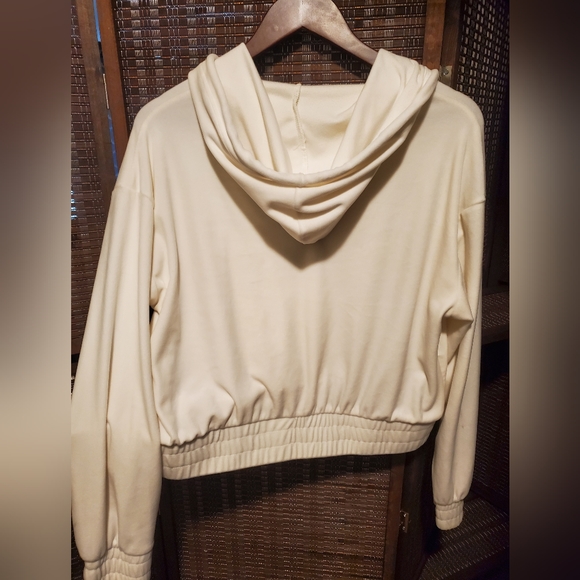 Velvet weekend edition sweater - Picture 3 of 3